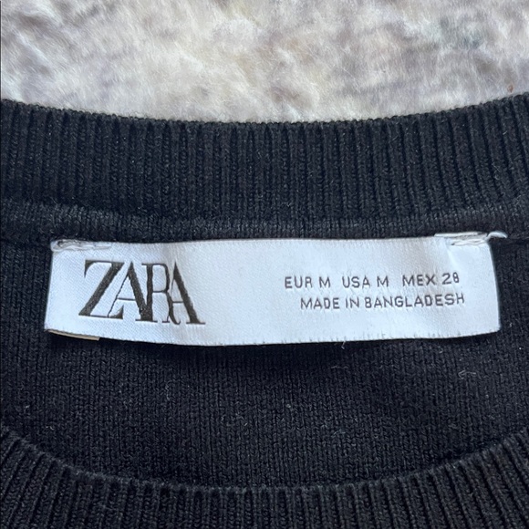 Zara Black Crop Top for Women - Picture 2 of 3